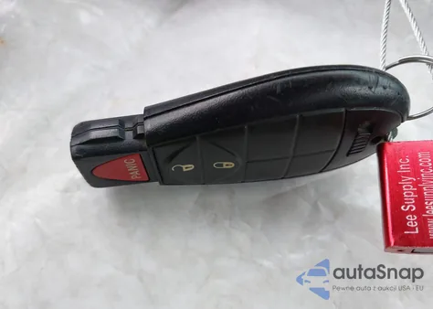 2019 Jeep Cherokee Latitude Fwd from USA, damaged, VIN 1C4PJLCB0KD333174